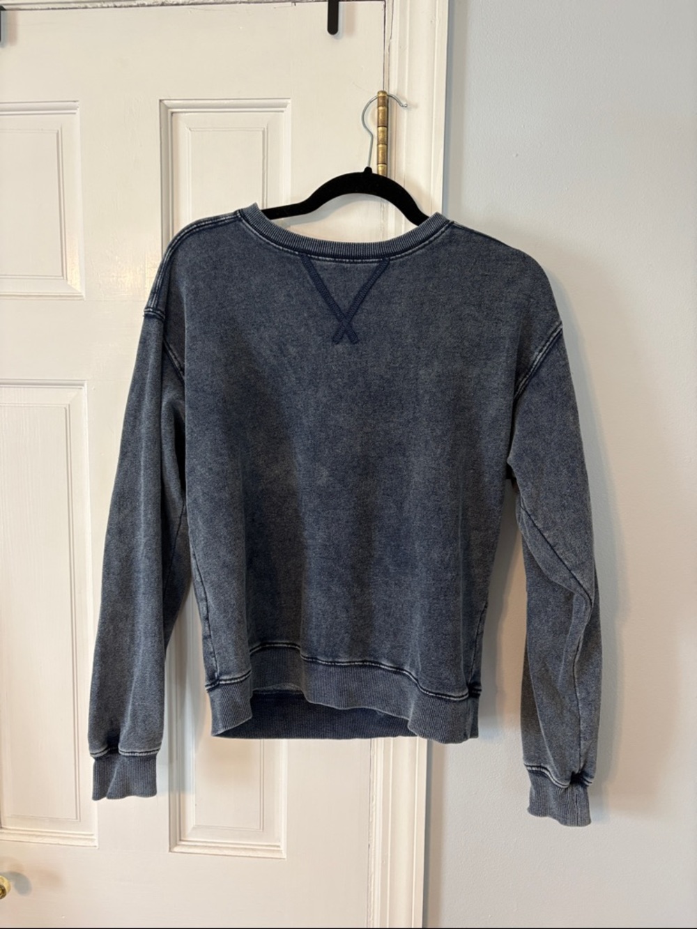 Z Supply Washed Navy Blue Sweatshirt